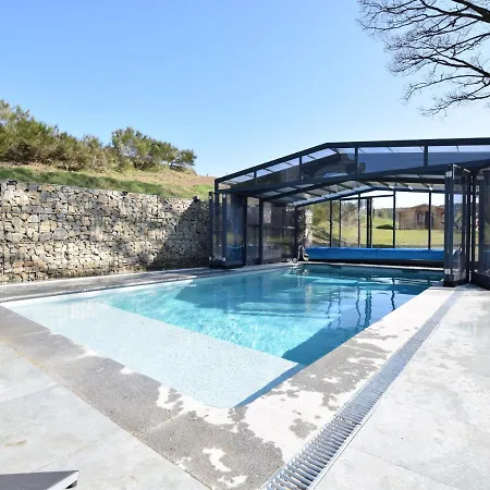 Luxury In Belgium With Sauna And Jacuzzi